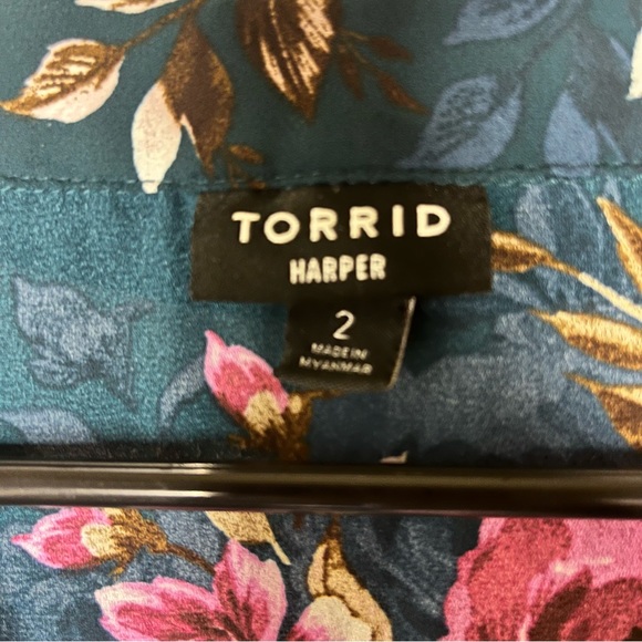 TORRID HARPER FLORAL BLOUSE - Picture 5 of 6